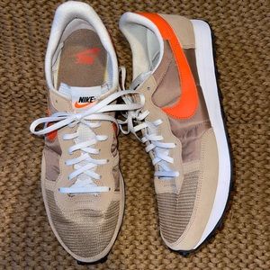 Nike Challenger OG Low Sneakers